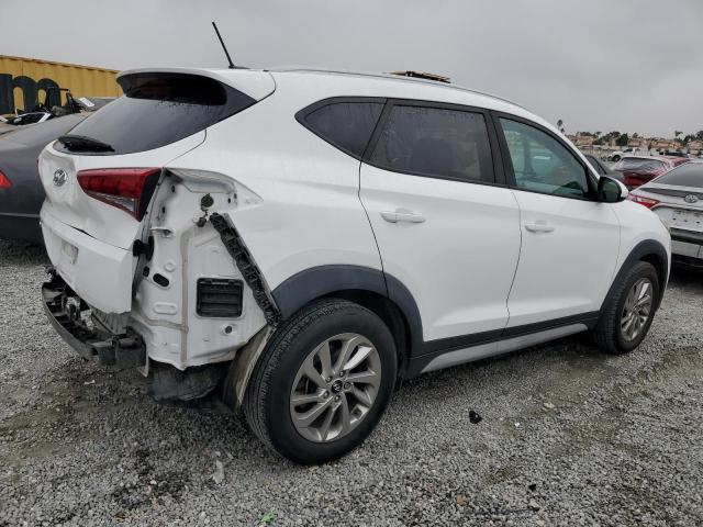 KM8J33A47HU437721 - 2017 HYUNDAI TUCSON LIMITED WHITE photo 3