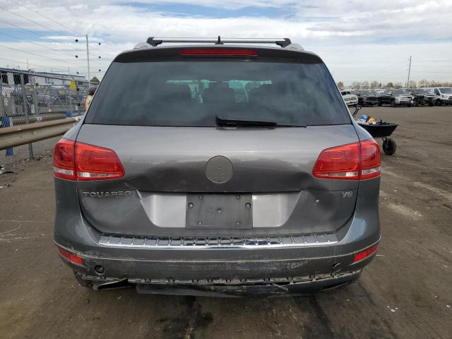 WVGEF9BP4CD010171 - 2012 VOLKSWAGEN TOUAREG V6 GRAY photo 6