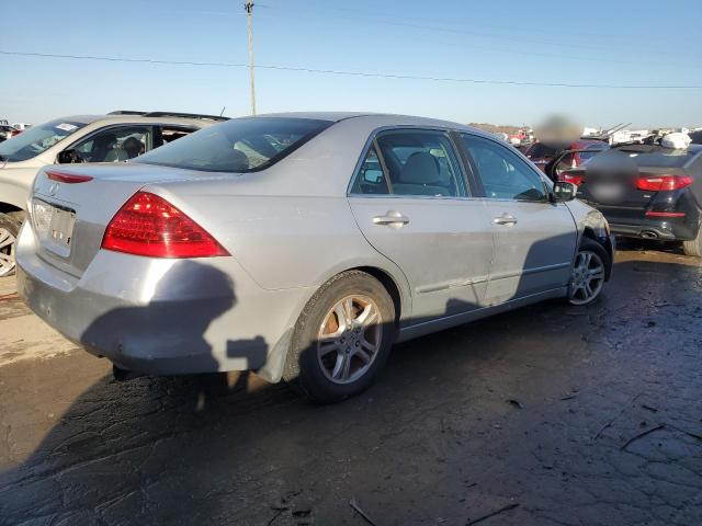 1HGCM56357A155424 - 2007 HONDA ACCORD SE SILVER photo 3