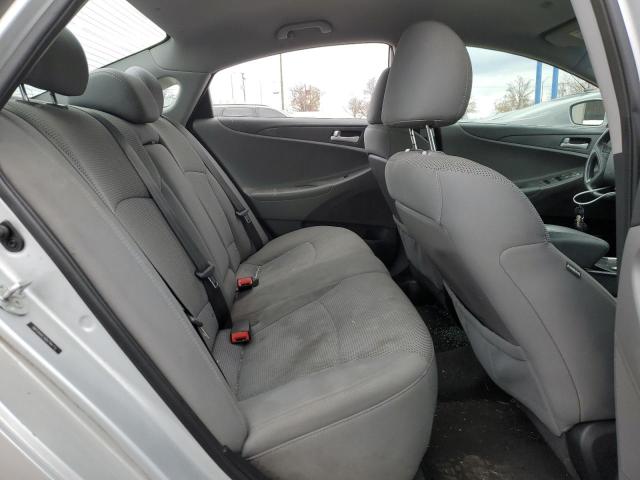 5NPEB4ACXDH744715 - 2013 HYUNDAI SONATA GLS SILVER photo 10