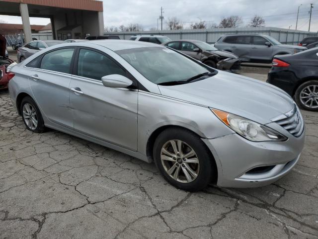 5NPEB4ACXDH744715 - 2013 HYUNDAI SONATA GLS SILVER photo 4