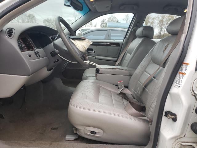 1LNHM81W81Y665056 - 2001 LINCOLN TOWN CAR EXECUTIVE WHITE photo 7