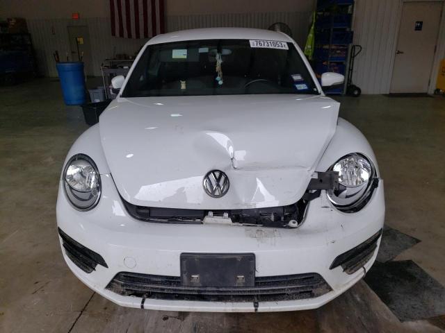 3VWFD7AT4KM709026 - 2019 VOLKSWAGEN BEETLE S WHITE photo 5
