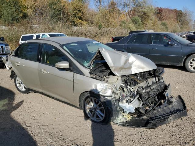 1FADP3F20HL276380 - 2017 FORD FOCUS SE GOLD photo 4