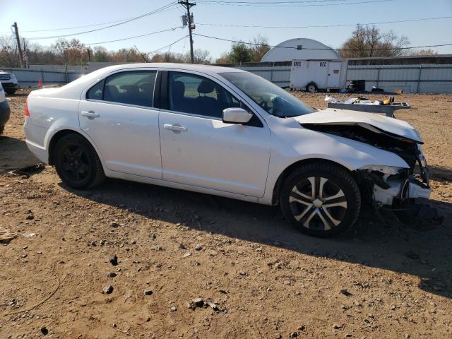 3FAHP0HA5AR413678 - 2010 FORD FUSION SE WHITE photo 4