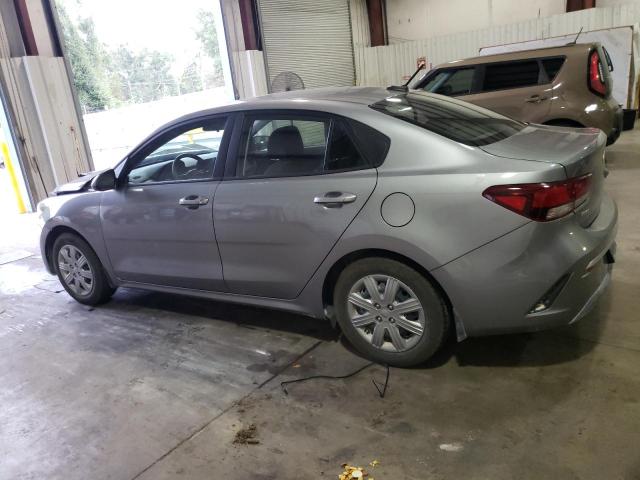 3KPA24AD1NE435325 - 2022 KIA RIO LX SILVER photo 2