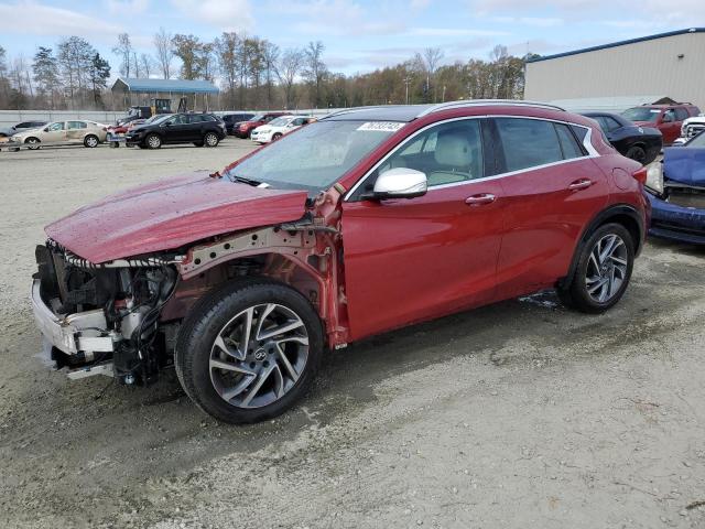 SJKCH5CP8HA015831 - 2017 INFINITI QX30 BASE RED photo 1