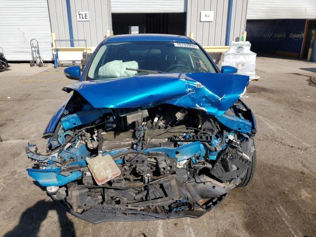 1FADP3F24GL361723 - 2016 FORD FOCUS SE BLUE photo 5