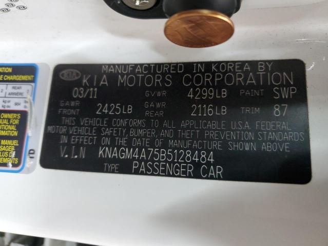 KNAGM4A75B5128484 - 2011 KIA OPTIMA LX WHITE photo 12