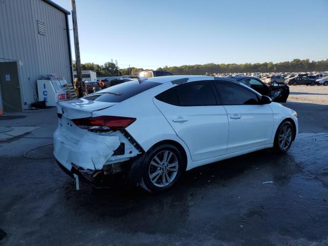 5NPD84LF5JH324180 - 2018 HYUNDAI ELANTRA SEL WHITE photo 3