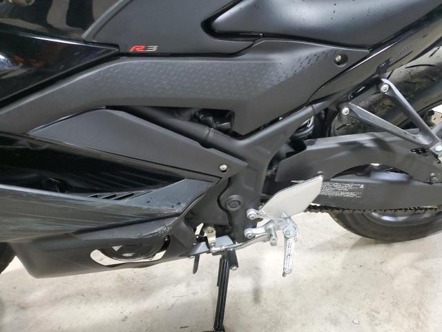 MH3RH18Y0PK012858 - 2023 YAMAHA YZFR3 A BLACK photo 7