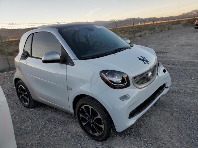 WMEFJ5DAXGK052470 - 2016 SMART FORTWO WHITE photo 4