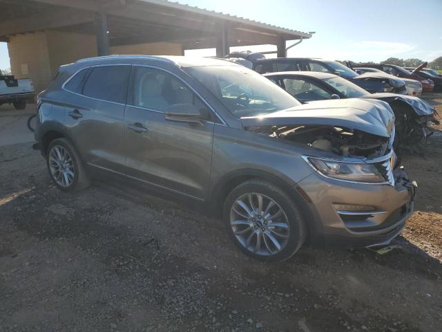 5LMCJ3C90HUL51039 - 2017 LINCOLN MKC RESERVE ნაცრისფერი ფოტო 4