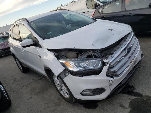 1FMCU0GD0HUC80738 - 2017 FORD ESCAPE SE WHITE photo 4