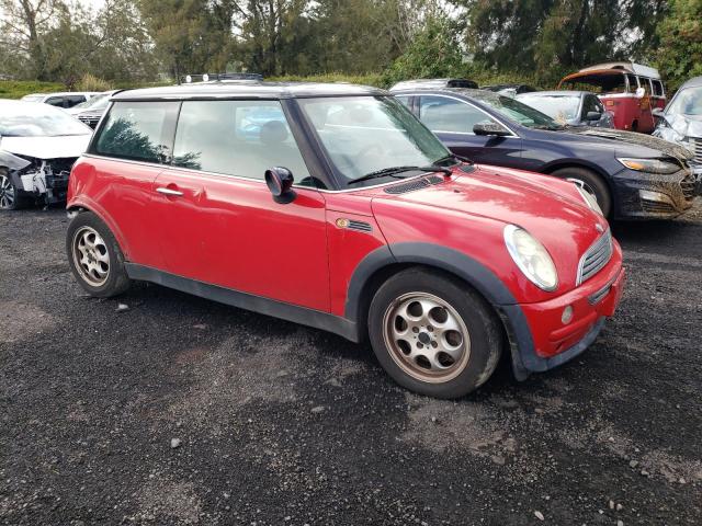 WMWRC33454TJ55045 - 2004 MINI COOPER RED photo 4