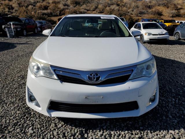 4T4BF1FK2CR258024 - 2012 TOYOTA CAMRY BASE WHITE photo 5