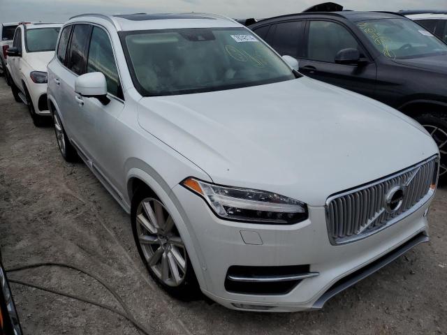 YV4A22PL1H1146419 - 2017 VOLVO XC90 T6 WHITE photo 4