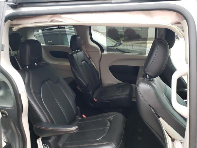 2C4RC1BG6LR130342 - 2020 CHRYSLER PACIFICA TOURING L SILVER photo 11