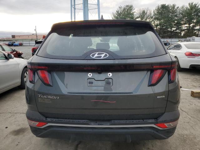 KM8JACAE7NU019282 - 2022 HYUNDAI TUCSON SE GRAY photo 6