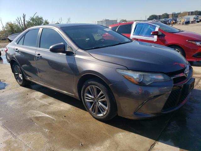 4T1BF1FK1GU565300 - 2016 TOYOTA CAMRY LE GRAY photo 4