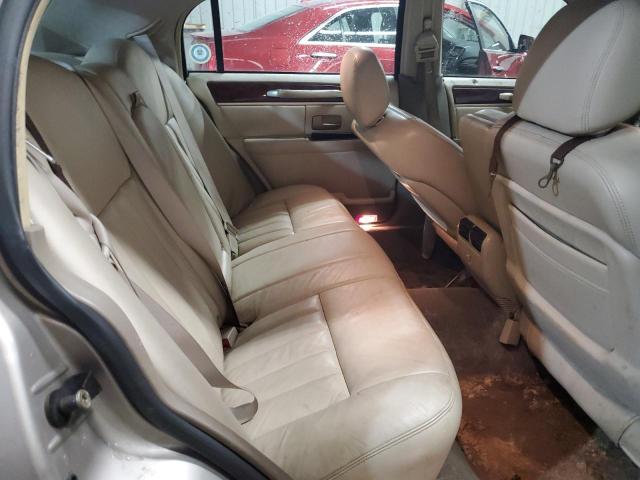 1LNHM81WX3Y672772 - 2003 LINCOLN TOWN CAR EXECUTIVE BEIGE photo 10