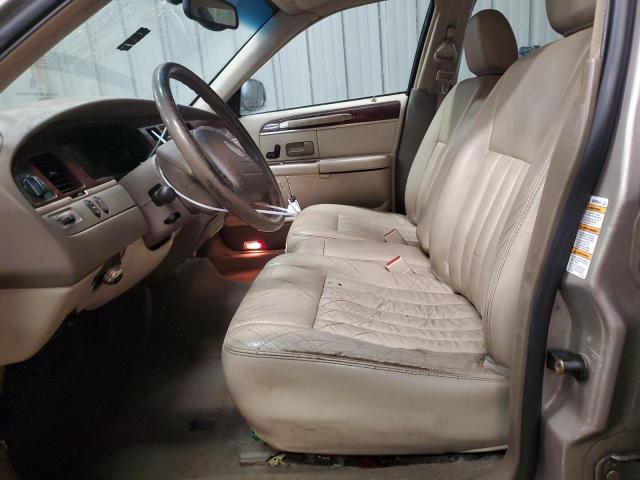 1LNHM81WX3Y672772 - 2003 LINCOLN TOWN CAR EXECUTIVE BEIGE photo 7