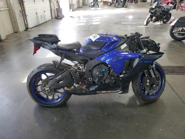 2022 YAMAHA YZFR1, 