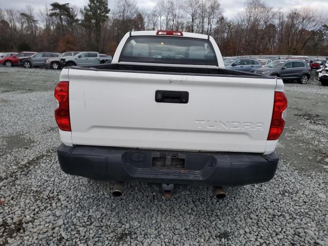 5TFRW5F12HX215238 - 2017 TOYOTA TUNDRA DOUBLE CAB SR/SR5 WHITE photo 6