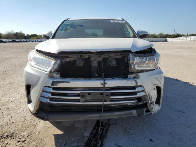 5TDKZRFHXJS531494 - 2018 TOYOTA HIGHLANDER SE WHITE photo 5