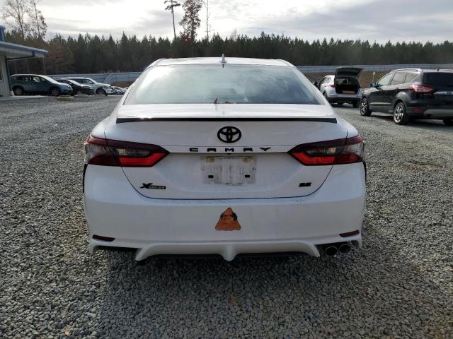 4T1G11AK6PU771756 - 2023 TOYOTA CAMRY SE NIGHT SHADE WHITE photo 6