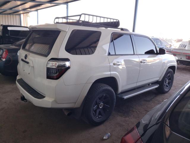 JTETU5JR0N5971260 - 2022 TOYOTA 4RUNNER TRAIL WHITE photo 3