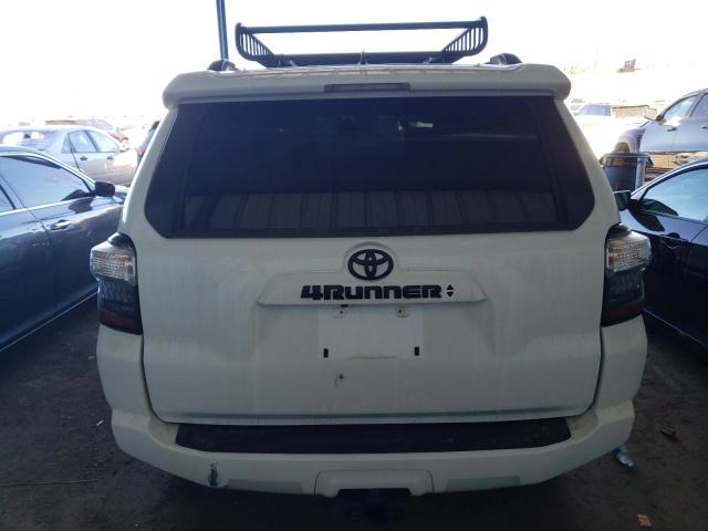 JTETU5JR0N5971260 - 2022 TOYOTA 4RUNNER TRAIL WHITE photo 6