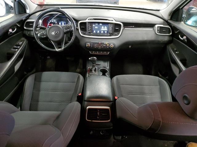 5XYPGDA39HG244617 - 2017 KIA SORENTO LX WHITE photo 8