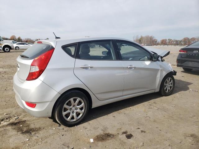 KMHCT5AE7CU057171 - 2012 HYUNDAI ACCENT GLS SILVER photo 3