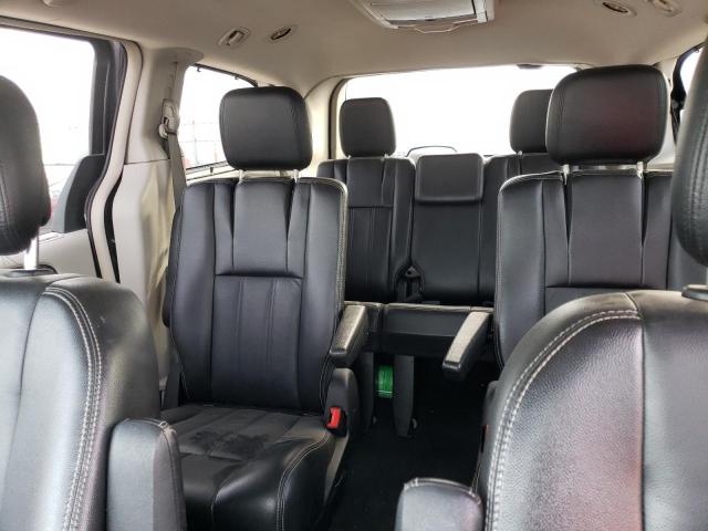 2A4RR8DG8BR704761 - 2011 CHRYSLER TOWN & COU TOURING L BLACK photo 10