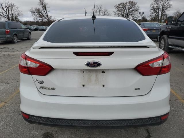 1FAHP3F22CL333270 - 2012 FORD FOCUS SE WHITE photo 6