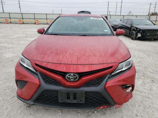 4T1G11AK7LU329031 - 2020 TOYOTA CAMRY SE RED photo 5