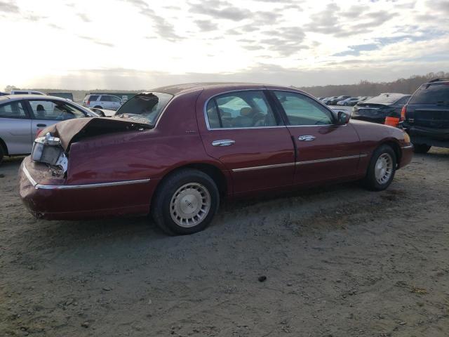 1LNFM81W9WY727742 - 1998 LINCOLN TOWN CAR EXECUTIVE MAROON photo 3