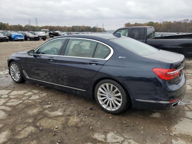 WBA7J2C51JG938335 - 2018 BMW 740 XE BLUE photo 2