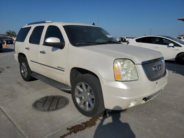 1GKS2EEF8BR363856 - 2011 GMC YUKON DENALI WHITE photo 4