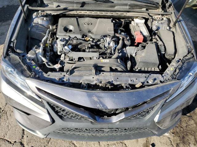 4T1G11AK8LU969295 - 2020 TOYOTA CAMRY SE GRAY photo 11