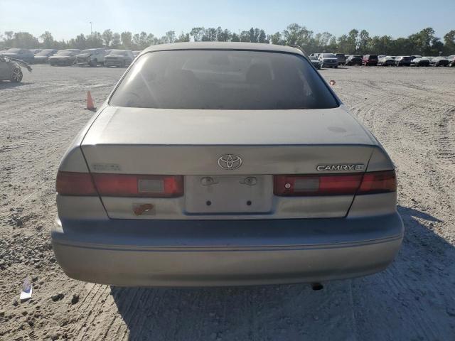 4T1BG22K7WU326566 - 1998 TOYOTA CAMRY CE TAN photo 6