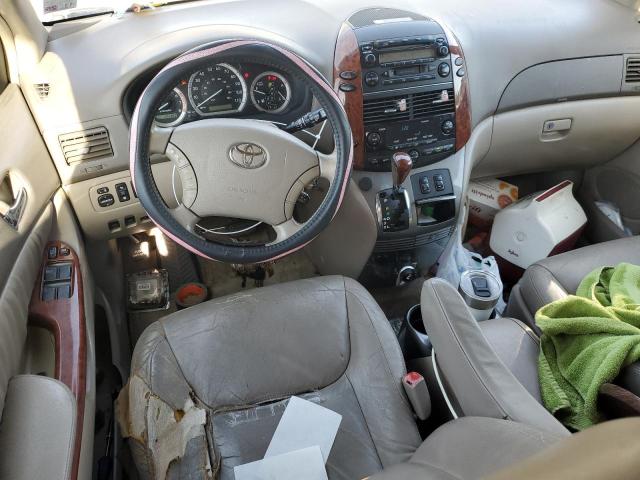 5TDZA22C05S256392 - 2005 TOYOTA SIENNA XLE BEIGE photo 8