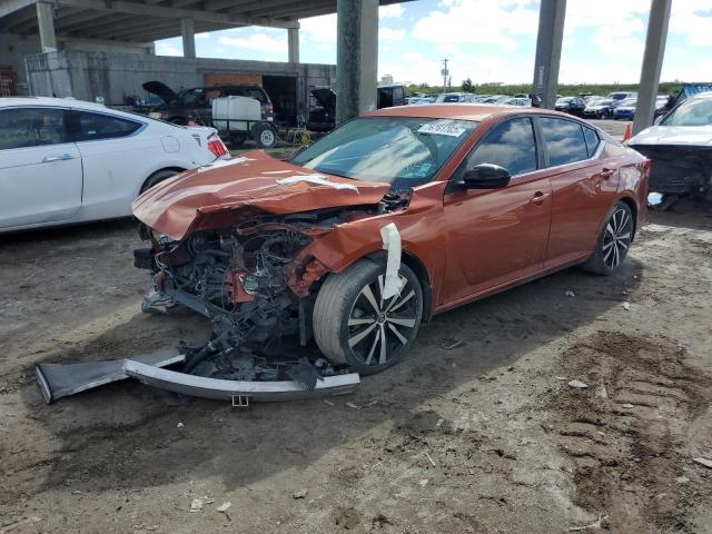 1N4BL4CV9LC265572 - 2020 NISSAN ALTIMA SR ORANGE photo 1