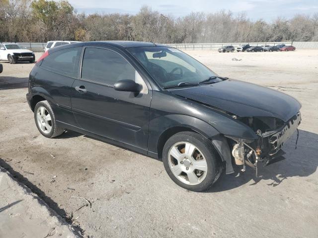 1FAHP31N27W228153 - 2007 FORD FOCUS ZX3 BLACK photo 4