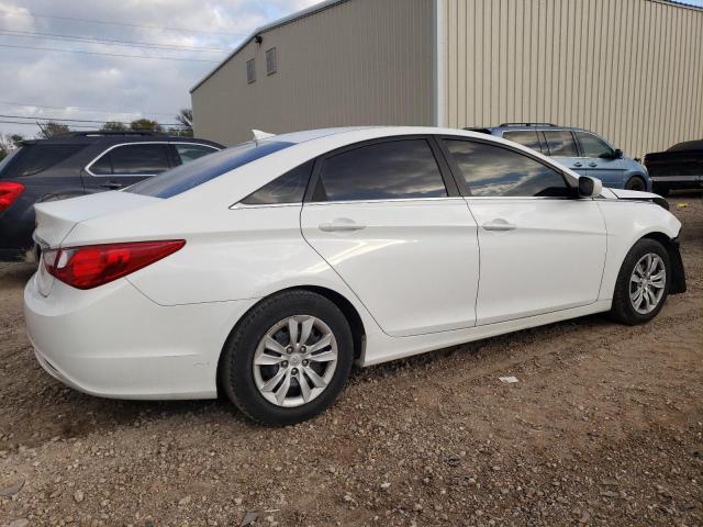 5NPEB4ACXDH532008 - 2013 HYUNDAI SONATA GLS WHITE photo 3