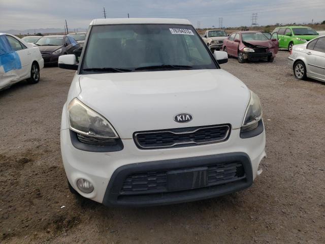 KNDJT2A62D7593335 - 2013 KIA SOUL + WHITE photo 5