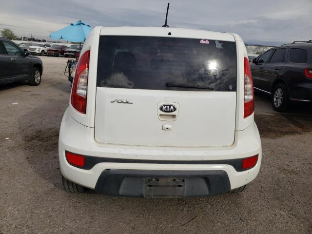 KNDJT2A62D7593335 - 2013 KIA SOUL + WHITE photo 6