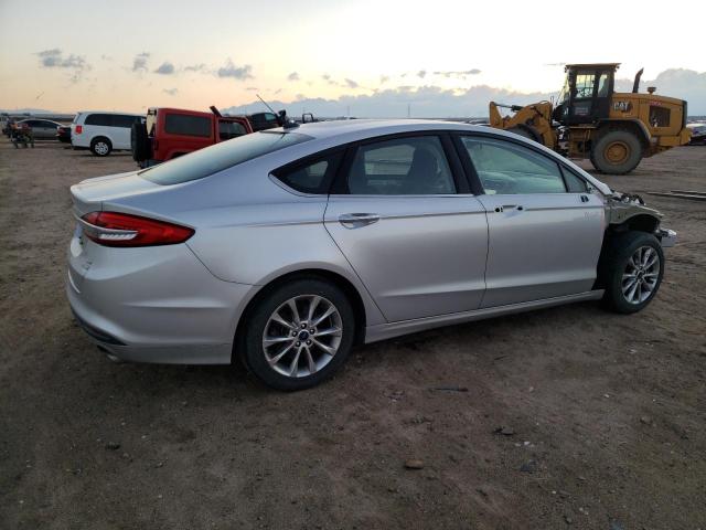 3FA6P0HD4HR276745 - 2017 FORD FUSION SE SILVER photo 3