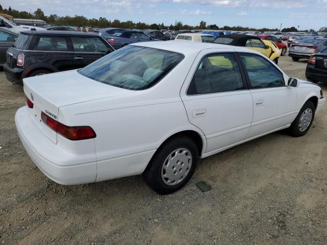 4T1BG22K8XU421624 - 1999 TOYOTA CAMRY CE WHITE photo 3